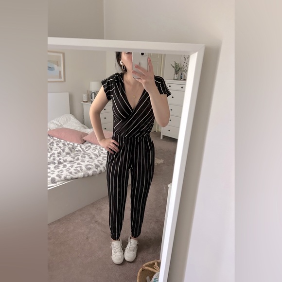 Express Pants - EXPRESS Striped Jumpsuit Black And White Womens XS